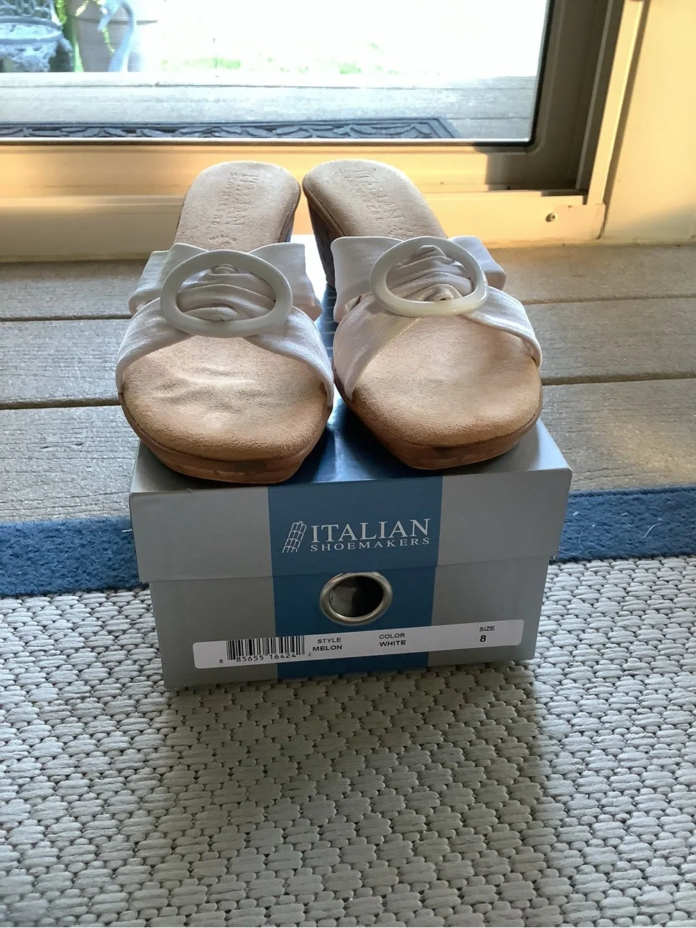 Italian Shoemakers White Wedge Sandals with Decorative Ring